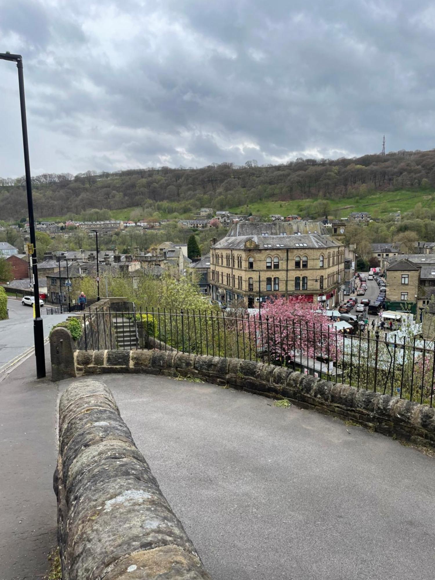 Stylish Apartment In The Centre Of Hebden Bridge. 외부 사진